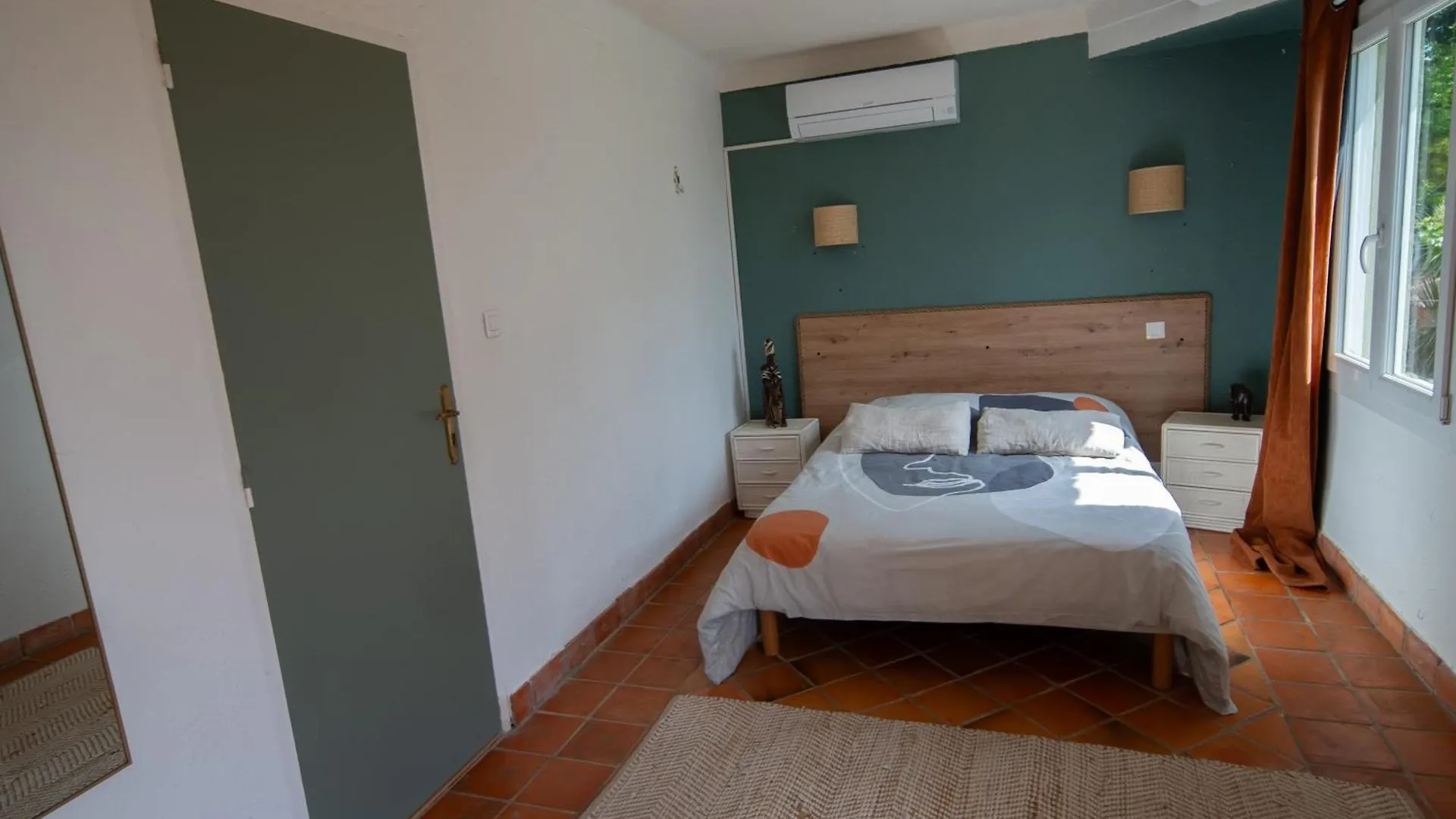 Batisse De Vacance Cadre Exceptionnel Fréjus