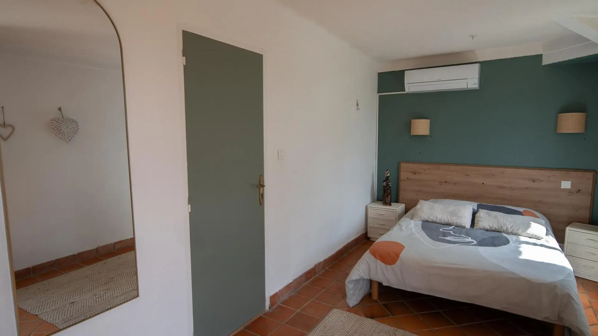Batisse De Vacance Cadre Exceptionnel Fréjus