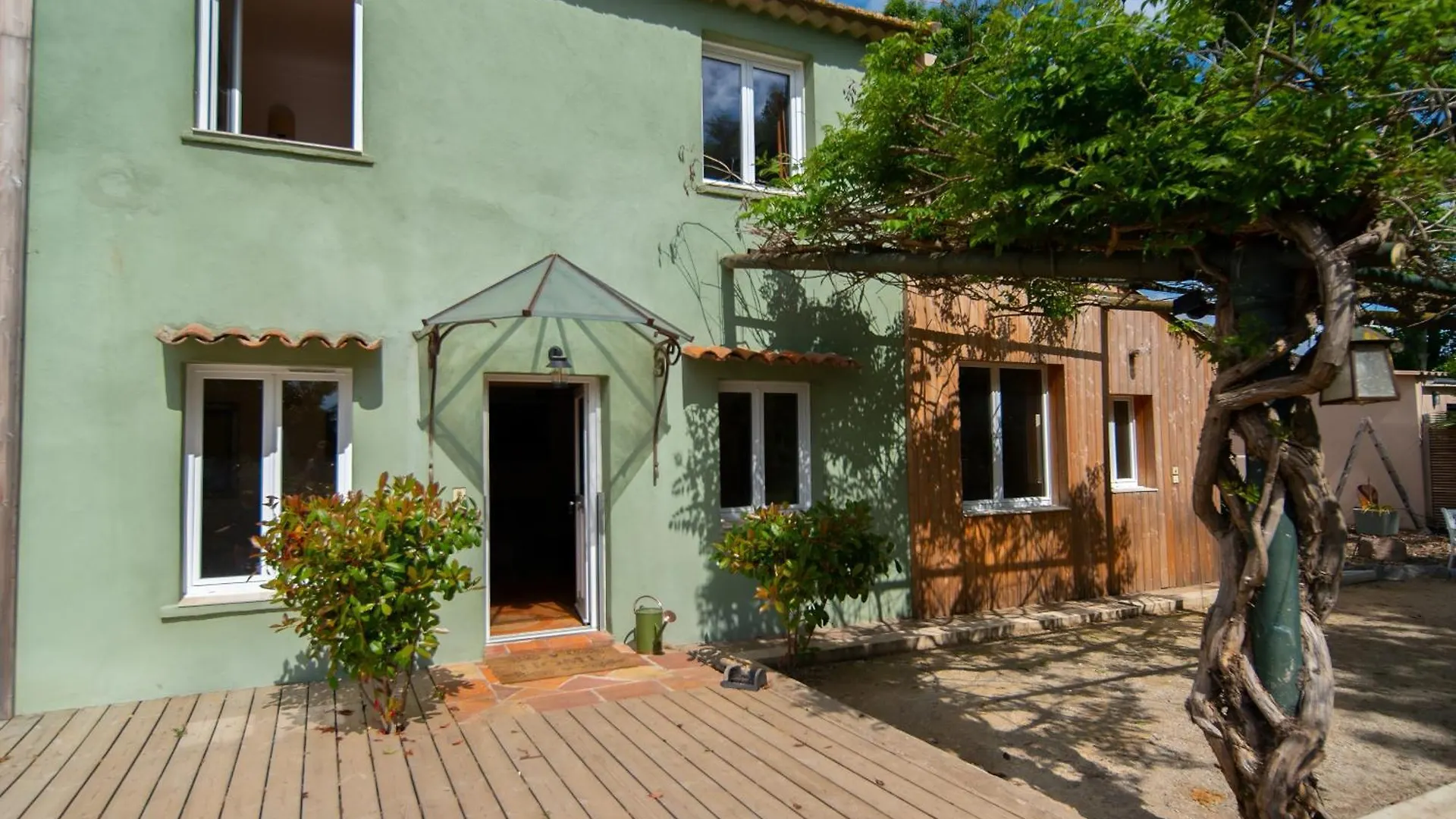 Villa Batisse De Vacance Cadre Exceptionnel Frejus